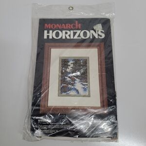 Vtg MONARCH HORIZONS The Waterfall Needlepoint Kit Persian Wool / NOS 1979‎